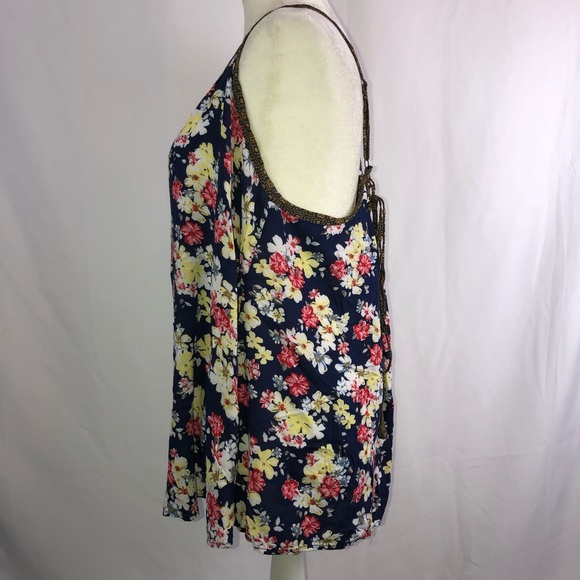 TORRID Plus Size 1 Floral Tank Top Spaghetti Strap - Picture 2 of 6